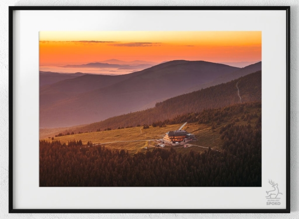 Schronisko Strzecha Akademicka Jesienny wschód plakat od Jelenia jest SPOKO_wiz