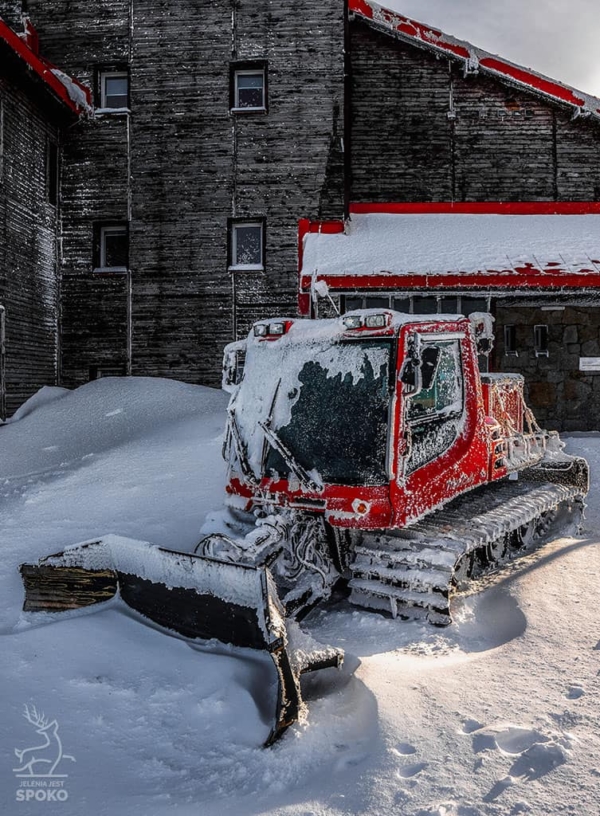 Śnieżne Kotły The Thing plakat od Jelenia jest SPOKO_full