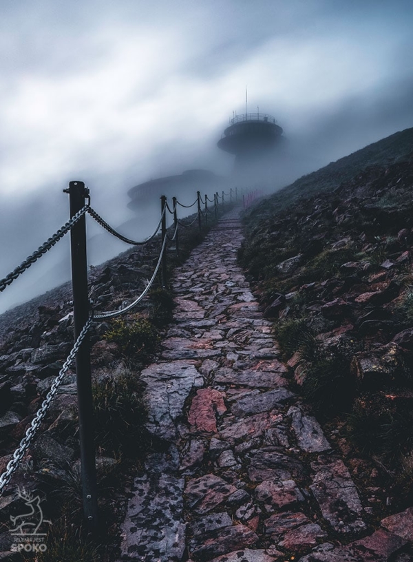 ŚNIEŻKA Mrok plakat od Jelenia jest SPOKO_full