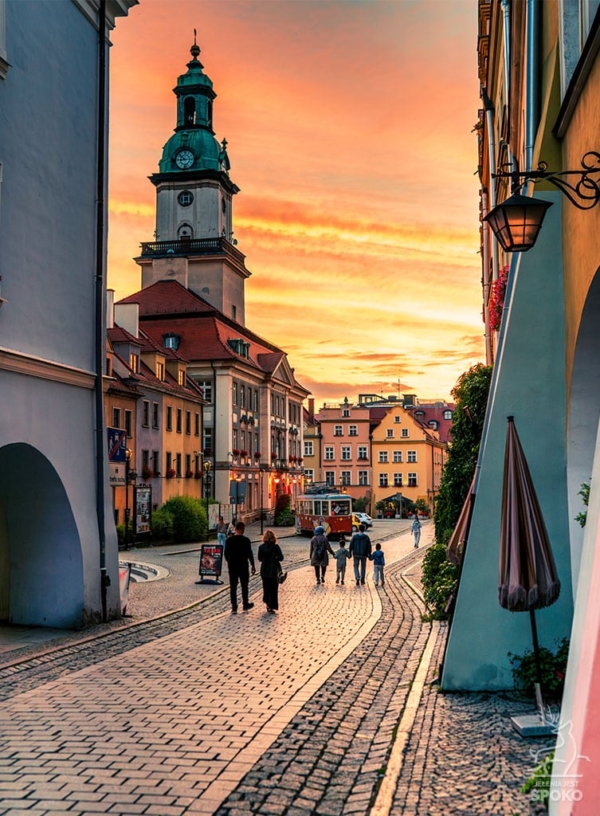 JELENIA GÓRA Zachodowa plakat od Jelenia jest SPOKO_full