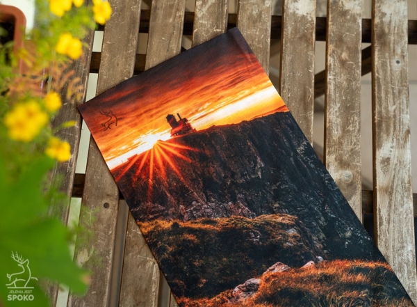 Komin wielofunkcyjny od Jelenia jest SPOKO ze wzorem Śnieżne Kotły w Karkonoszach