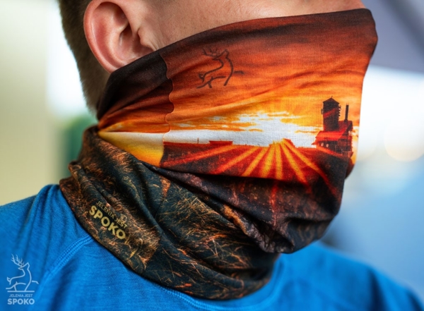 Komin wielofunkcyjny od Jelenia jest SPOKO ze wzorem Śnieżne Kotły w Karkonoszach