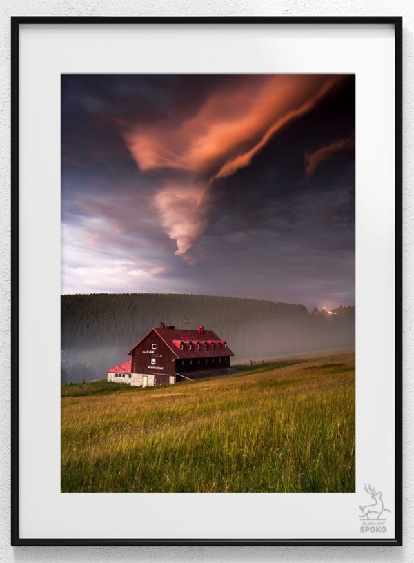 SCHRONISKO Ręka boska 1 plakat od Jelenia jest SPOKO_wiz