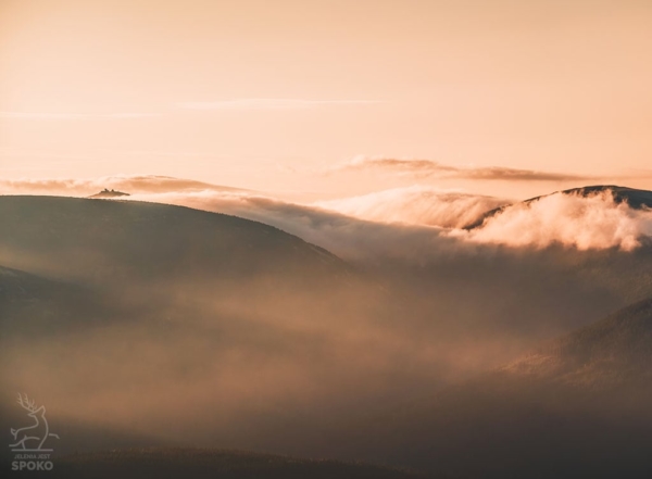 ŚNIEŻKA Sztorm plakat od Jelenia jest SPOKO_full