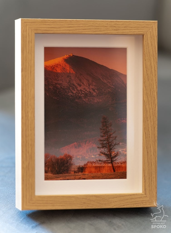 MiniWydruk w ramce Śnieżka i Drzewo od Jelenia jest SPOKO.