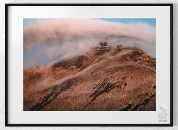 ŚNIEŻKA Marsowe Wzgórze1 plakat od Jelenia jest SPOKO_wiz