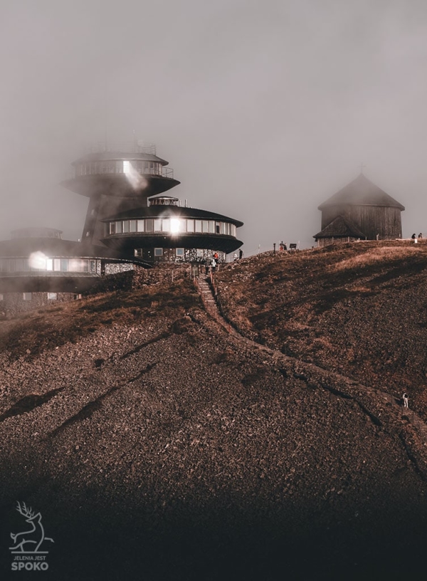 Śnieżka Latarnia Górska plakat od Jelenia jest SPOKO_full