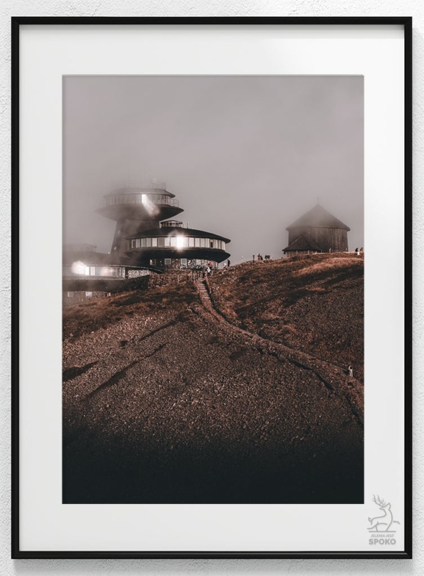 Śnieżka Latarnia Górska plakat od Jelenia jest SPOKO_wiz