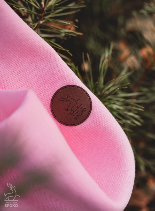 Różowa Bluza SPOKO z motywem karkonoskich wrzosów od Jelenia jest SPOKO