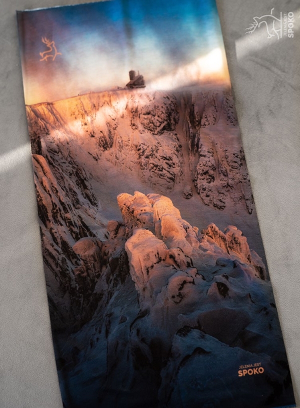 Komin wielofunkcyjny Śnieżne Kotły od Jelenia jest SPOKO