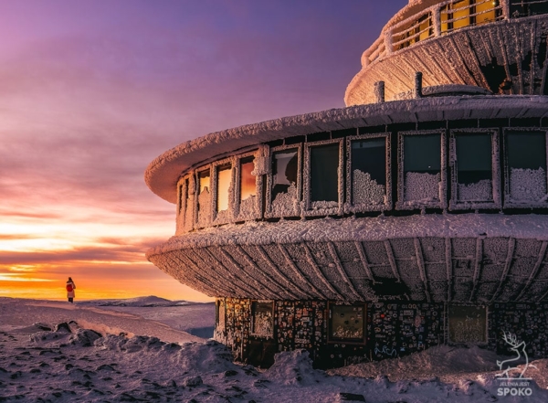 ŚNIEŻKA W dal_full