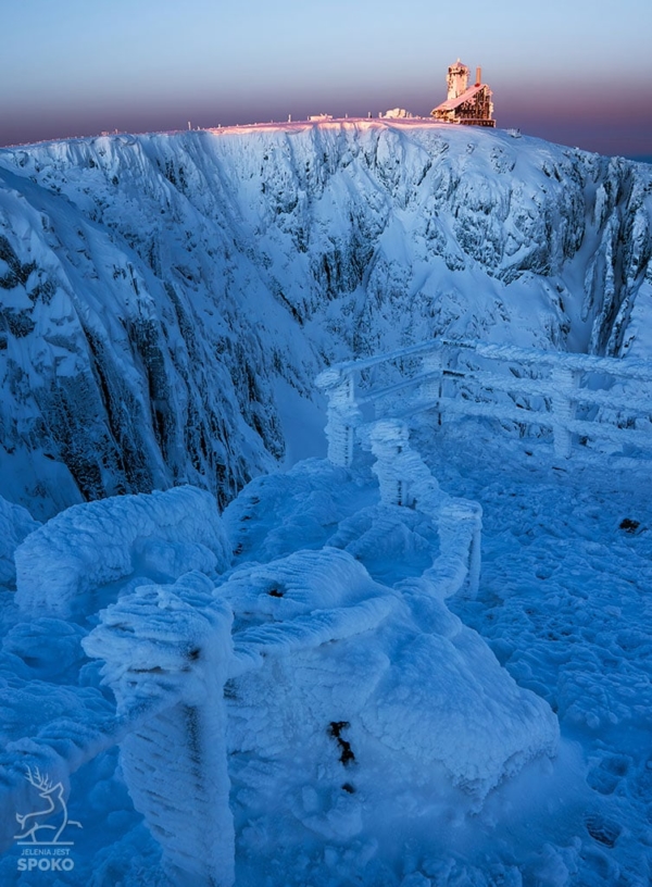 ŚNIEŻNE KOTŁY Skute lodem_full