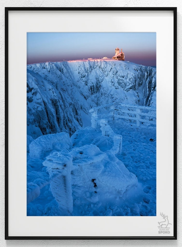 ŚNIEŻNE KOTŁY Skute lodem_wiz